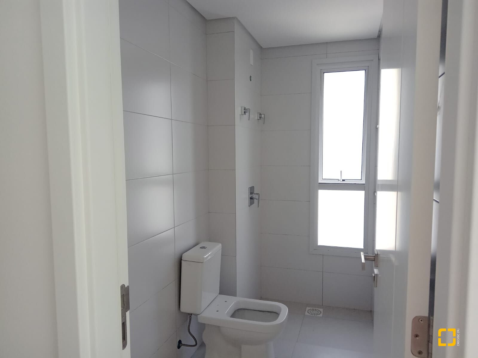 Apartamento com 104m², 6 quartos (sendo 3 suítes), 1 garagem, no bairro Jurerê em Florianópolis