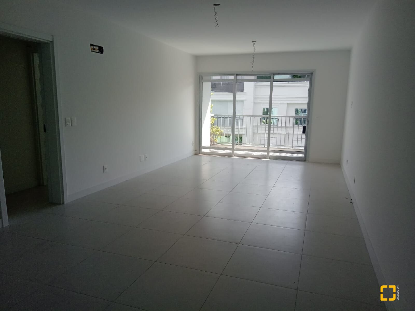 Apartamento com 104m², 6 quartos (sendo 3 suítes), 1 garagem, no bairro Jurerê em Florianópolis