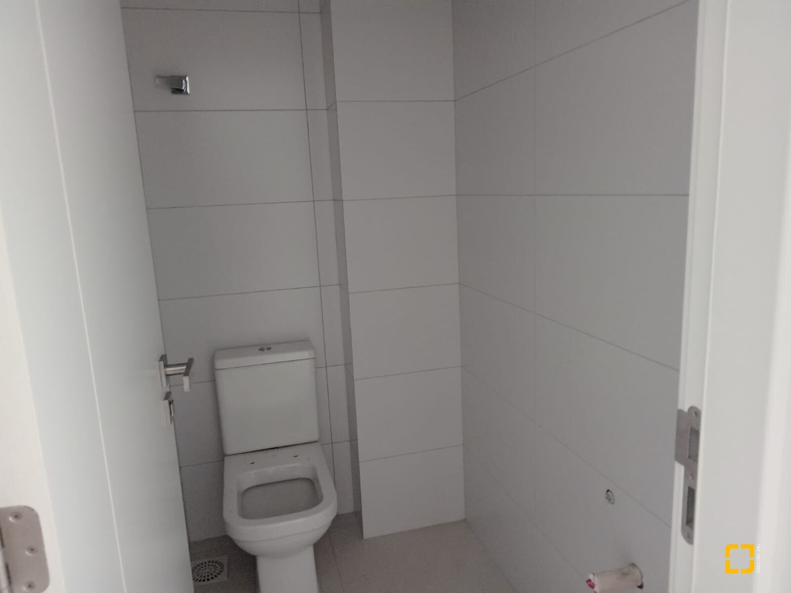 Apartamento com 104m², 6 quartos (sendo 3 suítes), 1 garagem, no bairro Jurerê em Florianópolis