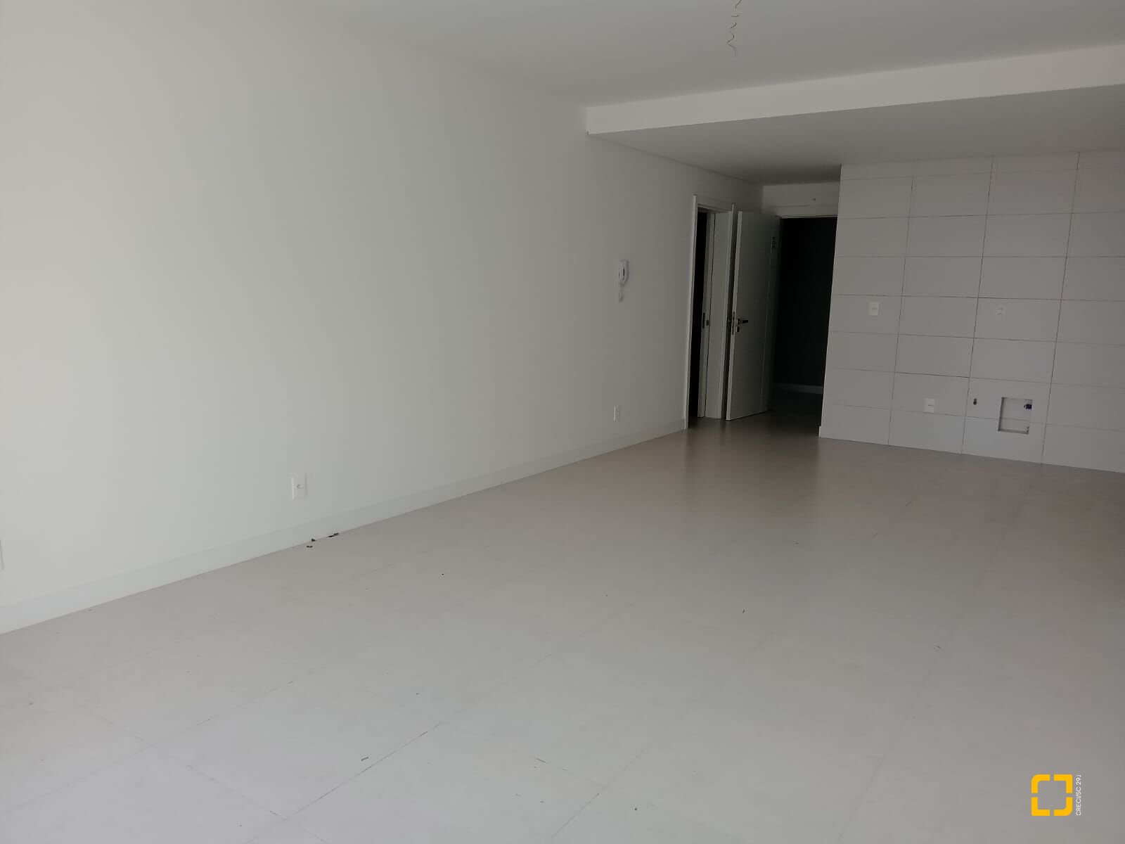Apartamento com 104m², 6 quartos (sendo 3 suítes), 1 garagem, no bairro Jurerê em Florianópolis