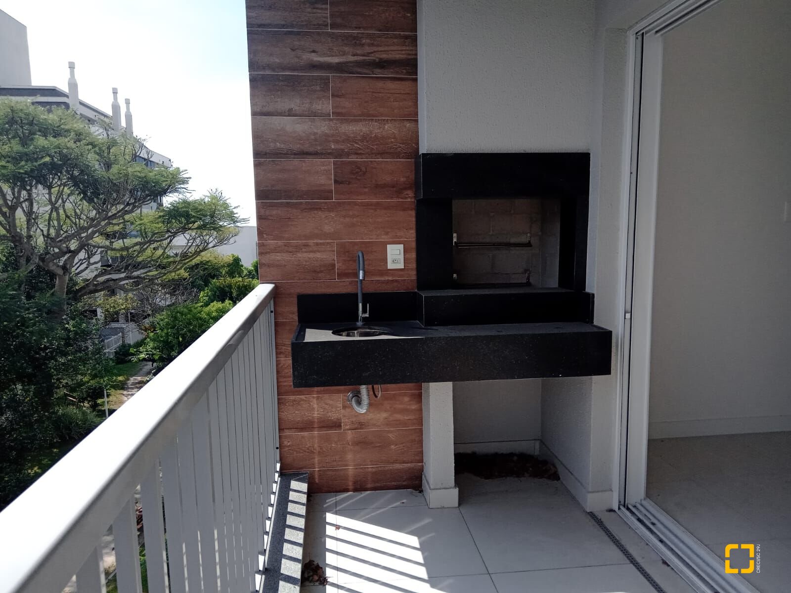Apartamento com 104m², 6 quartos (sendo 3 suítes), 1 garagem, no bairro Jurerê em Florianópolis