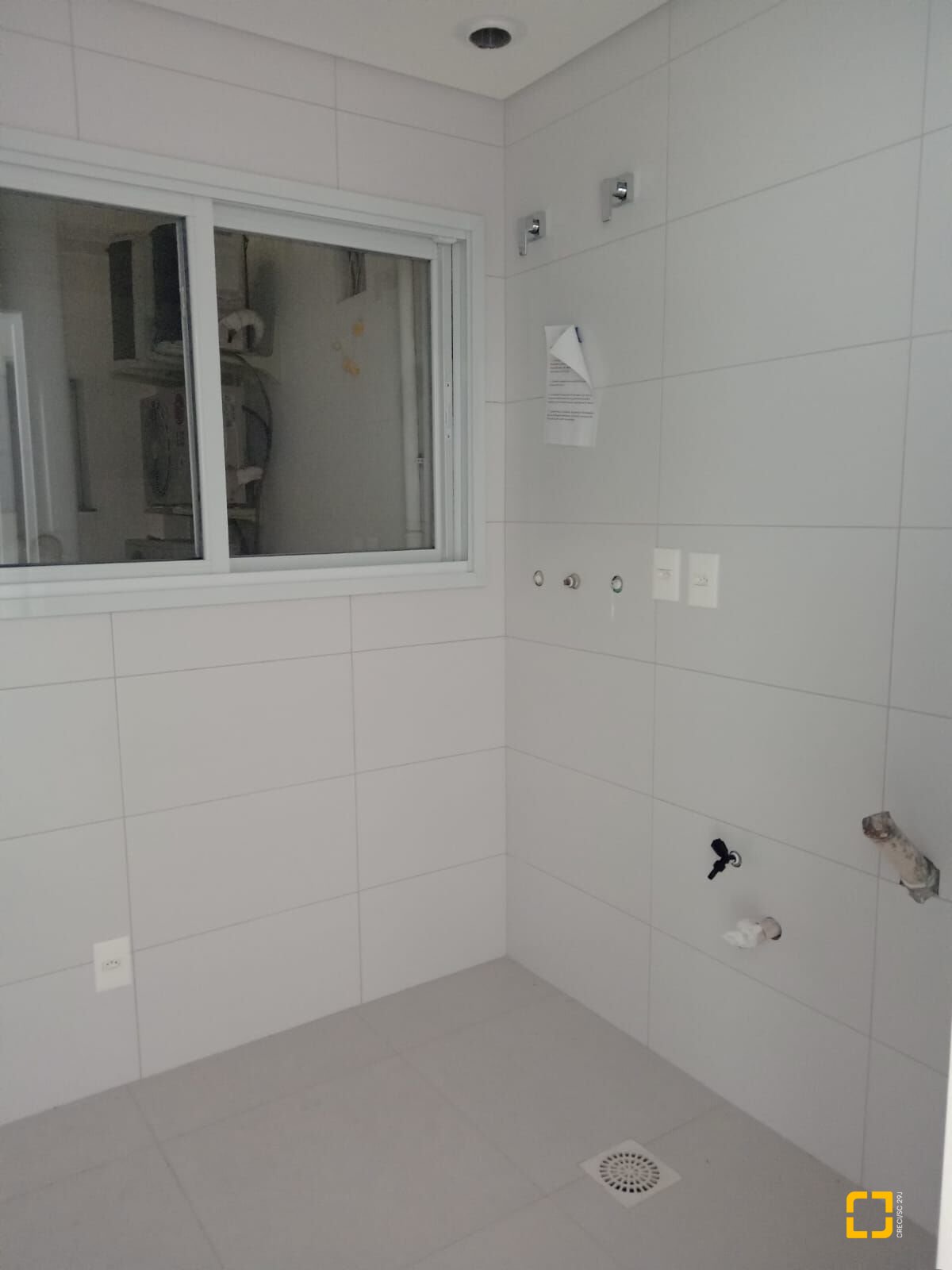 Apartamento com 104m², 6 quartos (sendo 3 suítes), 1 garagem, no bairro Jurerê em Florianópolis