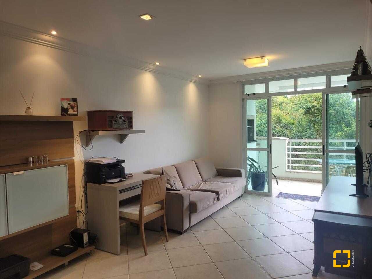 Apartamento com 124m², 6 quartos (sendo 3 suítes), 2 garagens, no bairro Jurerê Internacional em Florianópolis