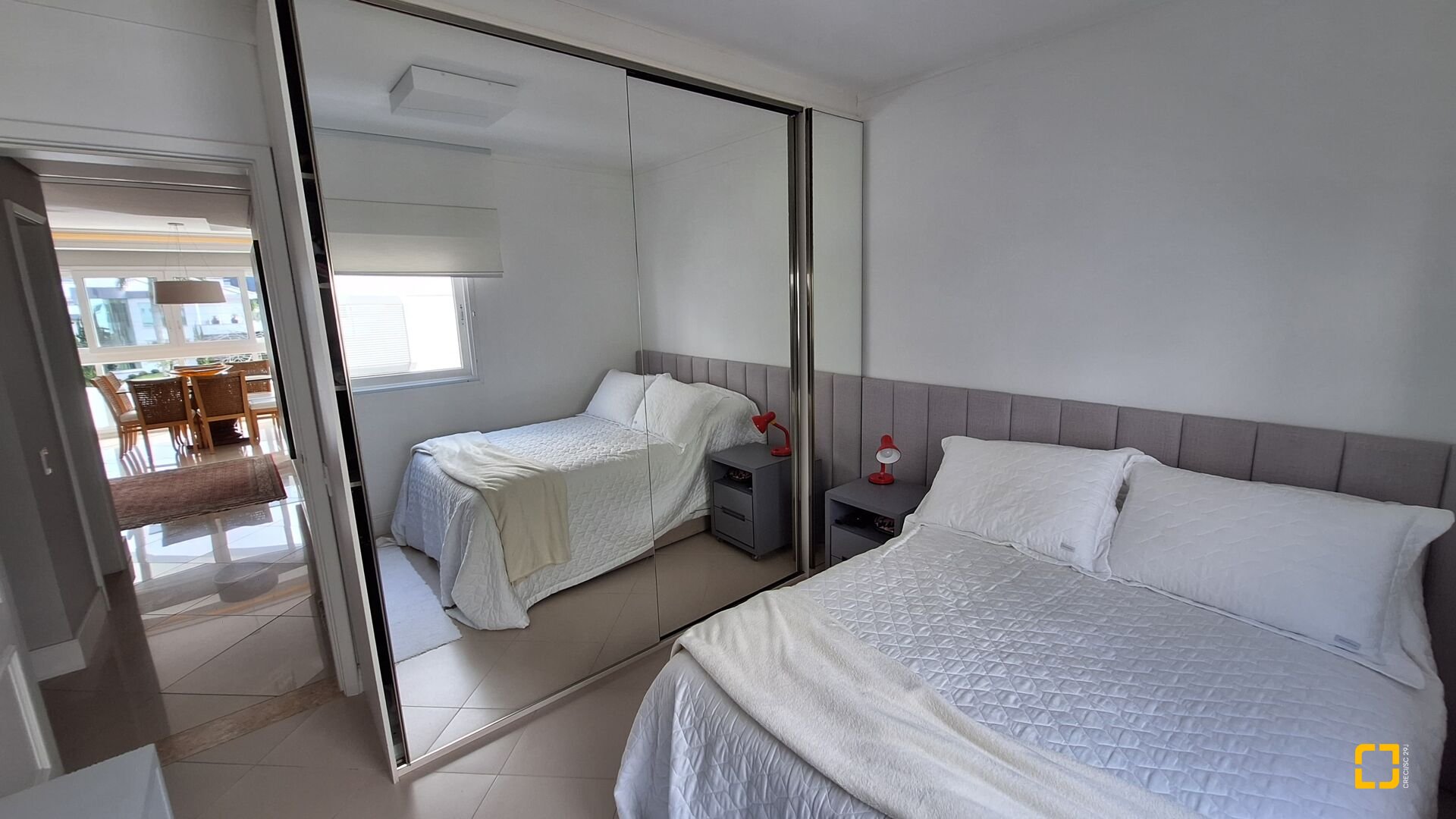 Apartamento com 176m², 8 quartos (sendo 4 suítes), 3 garagens, no bairro Jurerê Internacional em Florianópolis