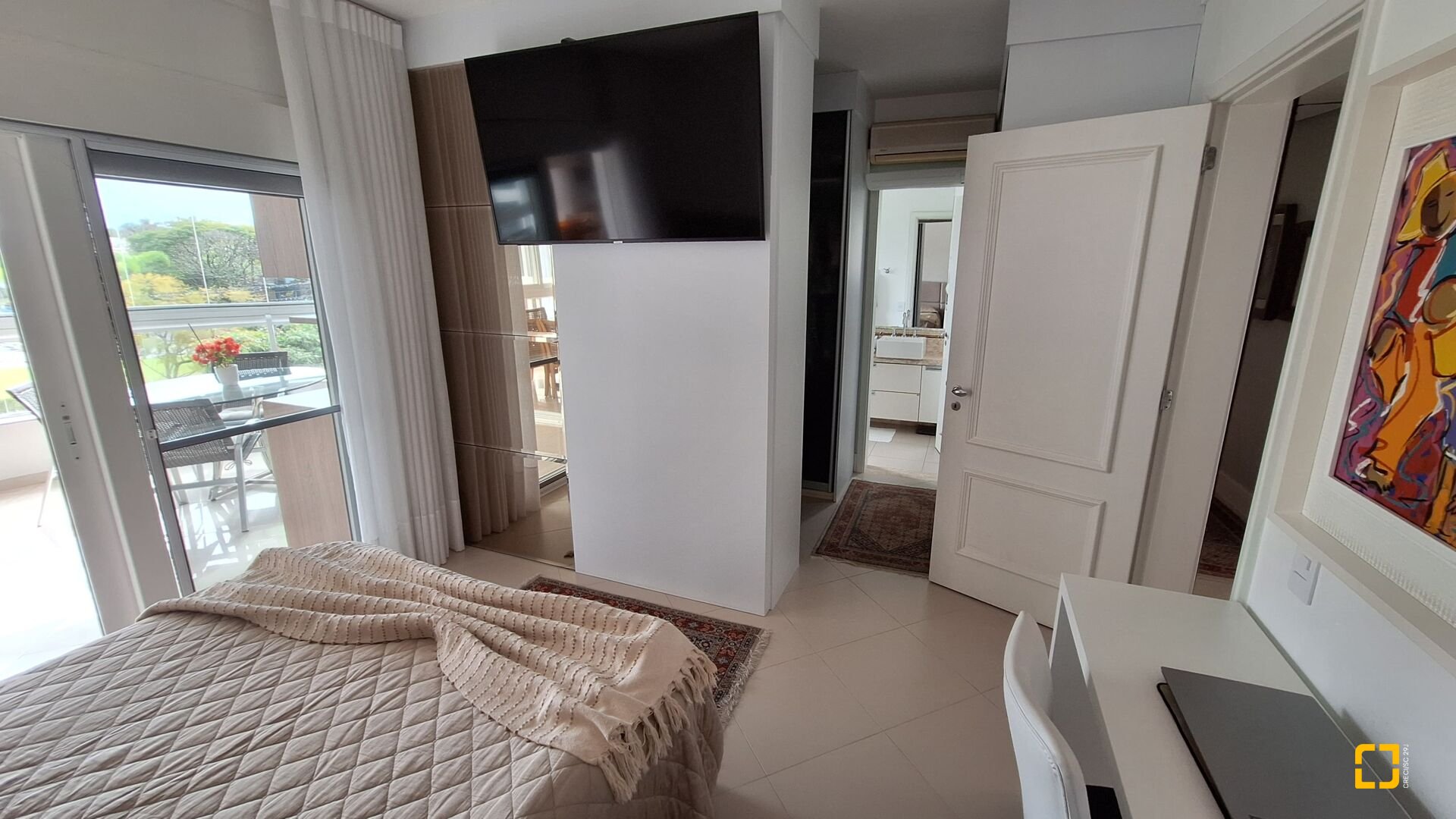 Apartamento com 176m², 8 quartos (sendo 4 suítes), 3 garagens, no bairro Jurerê Internacional em Florianópolis