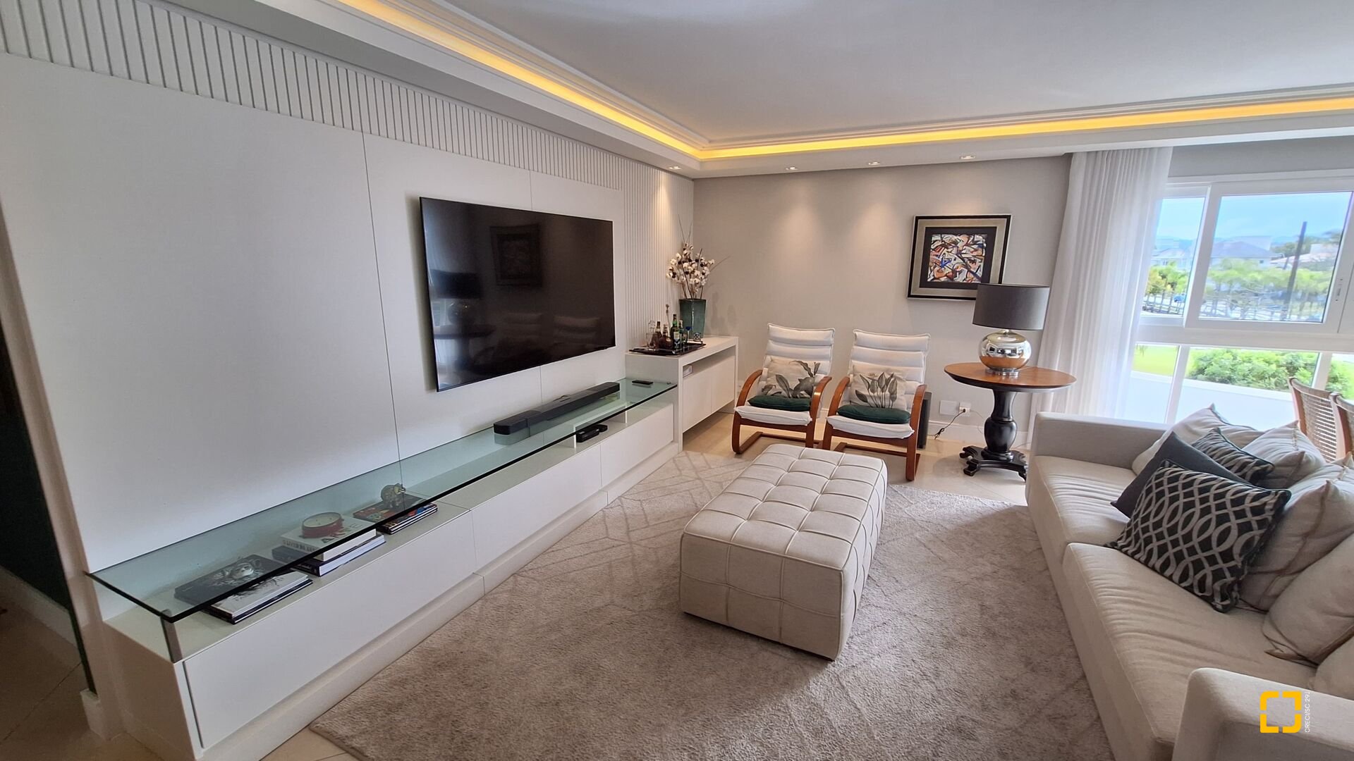 Apartamento com 176m², 8 quartos (sendo 4 suítes), 3 garagens, no bairro Jurerê Internacional em Florianópolis
