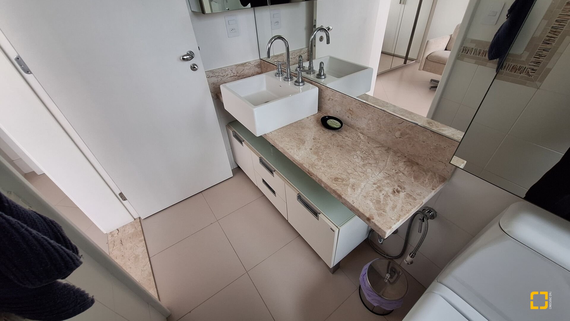 Apartamento com 176m², 8 quartos (sendo 4 suítes), 3 garagens, no bairro Jurerê Internacional em Florianópolis