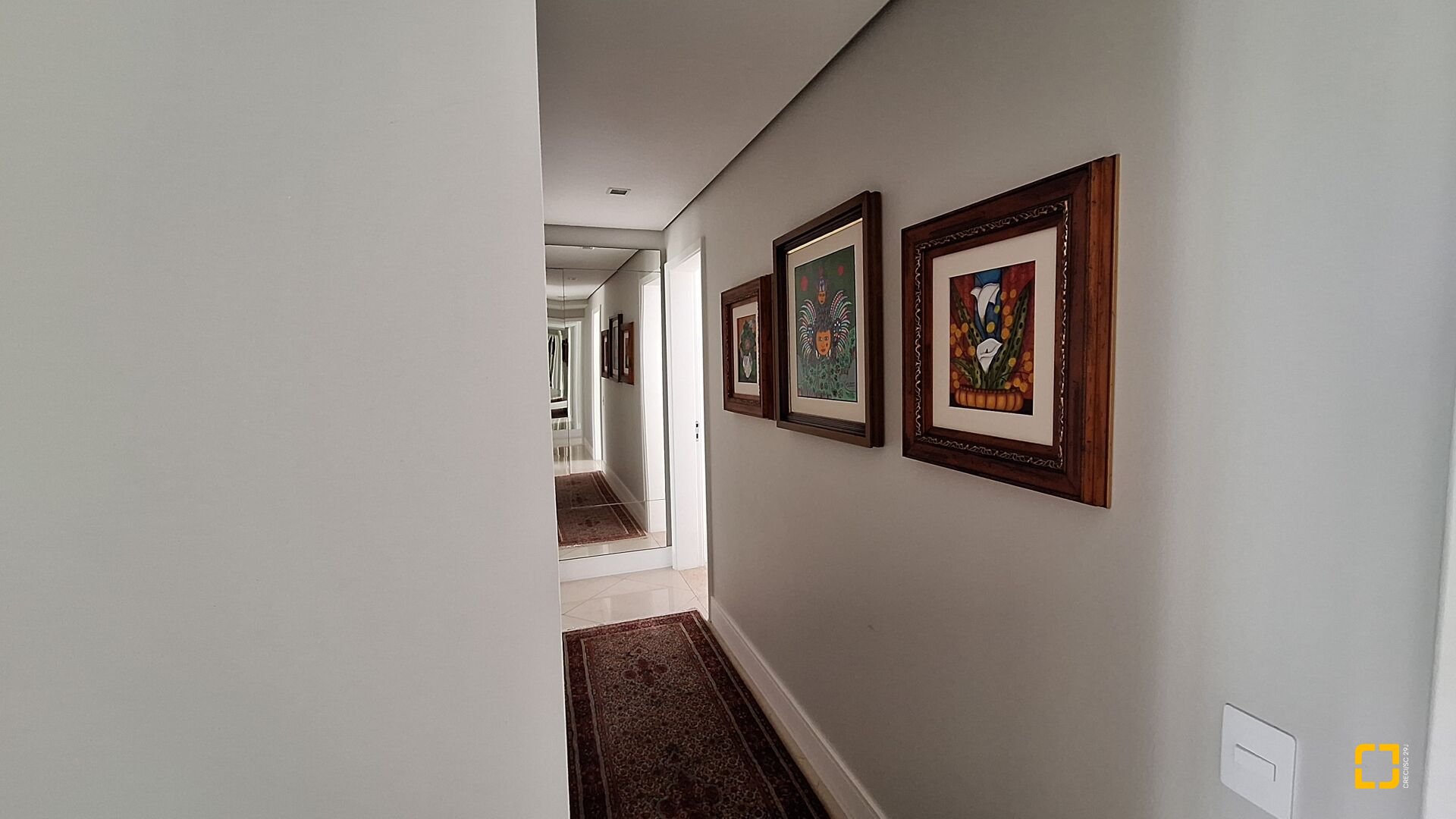 Apartamento com 176m², 8 quartos (sendo 4 suítes), 3 garagens, no bairro Jurerê Internacional em Florianópolis