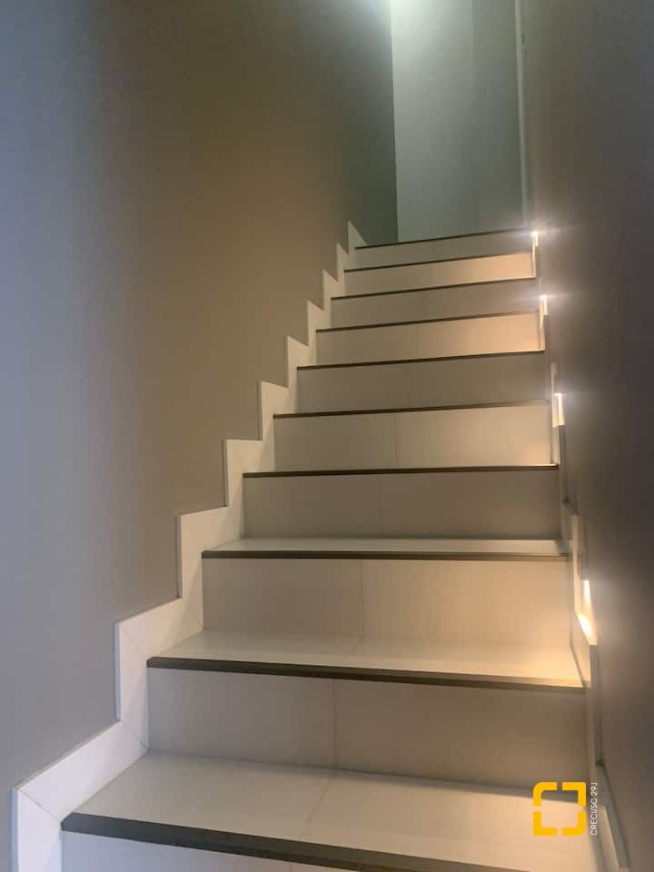 Apartamento com 125m², 5 quartos (sendo 2 suítes), 2 garagens, no bairro Jurerê Internacional em Florianópolis