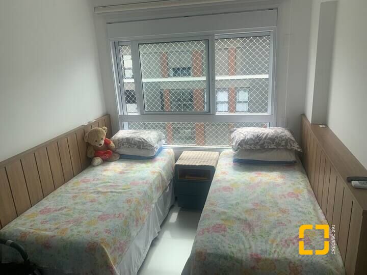 Apartamento com 125m², 5 quartos (sendo 2 suítes), 2 garagens, no bairro Jurerê Internacional em Florianópolis