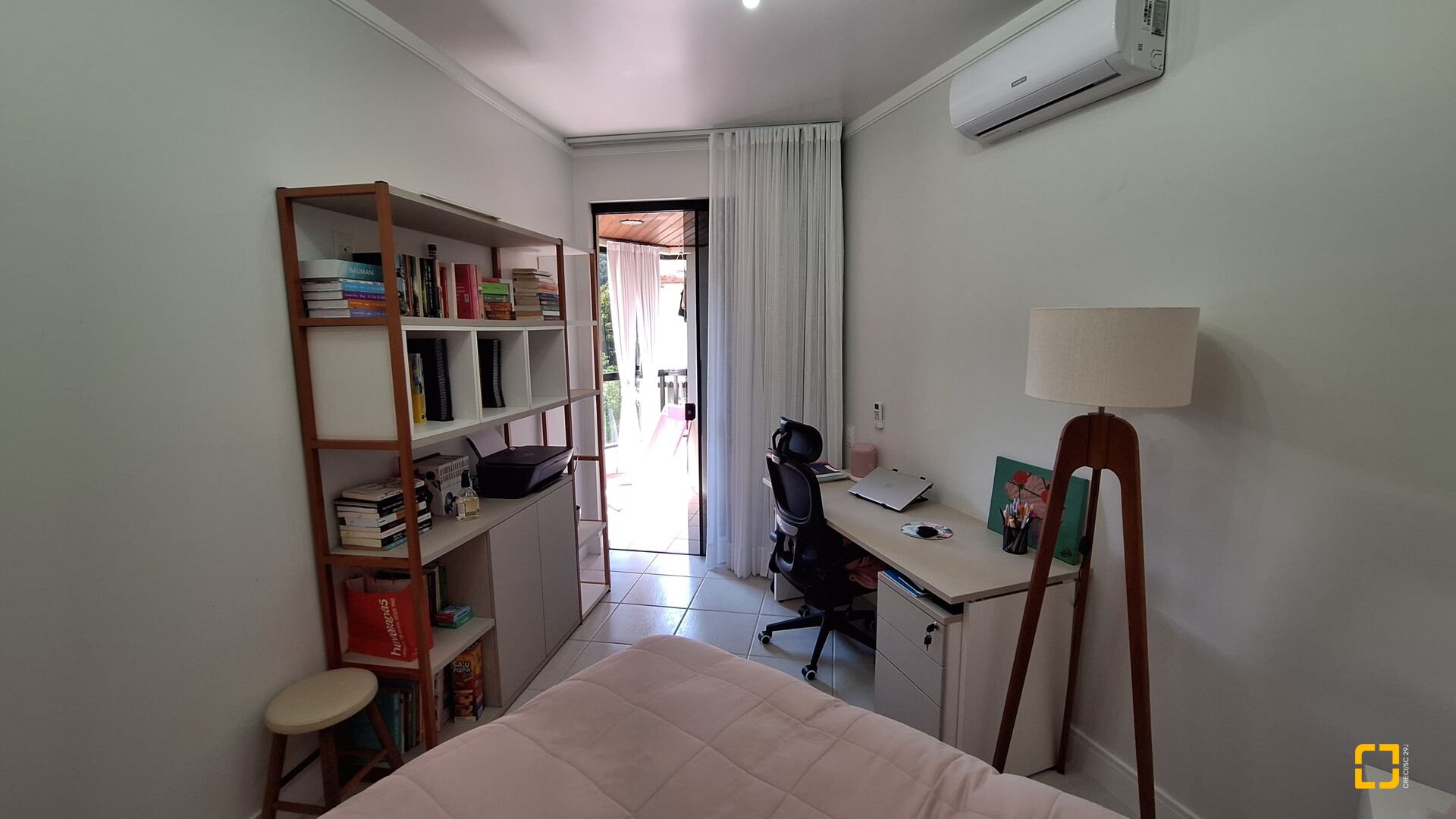 Apartamento com 128m², 6 quartos (sendo 3 suítes), 2 garagens, no bairro Jurerê Internacional em Florianópolis
