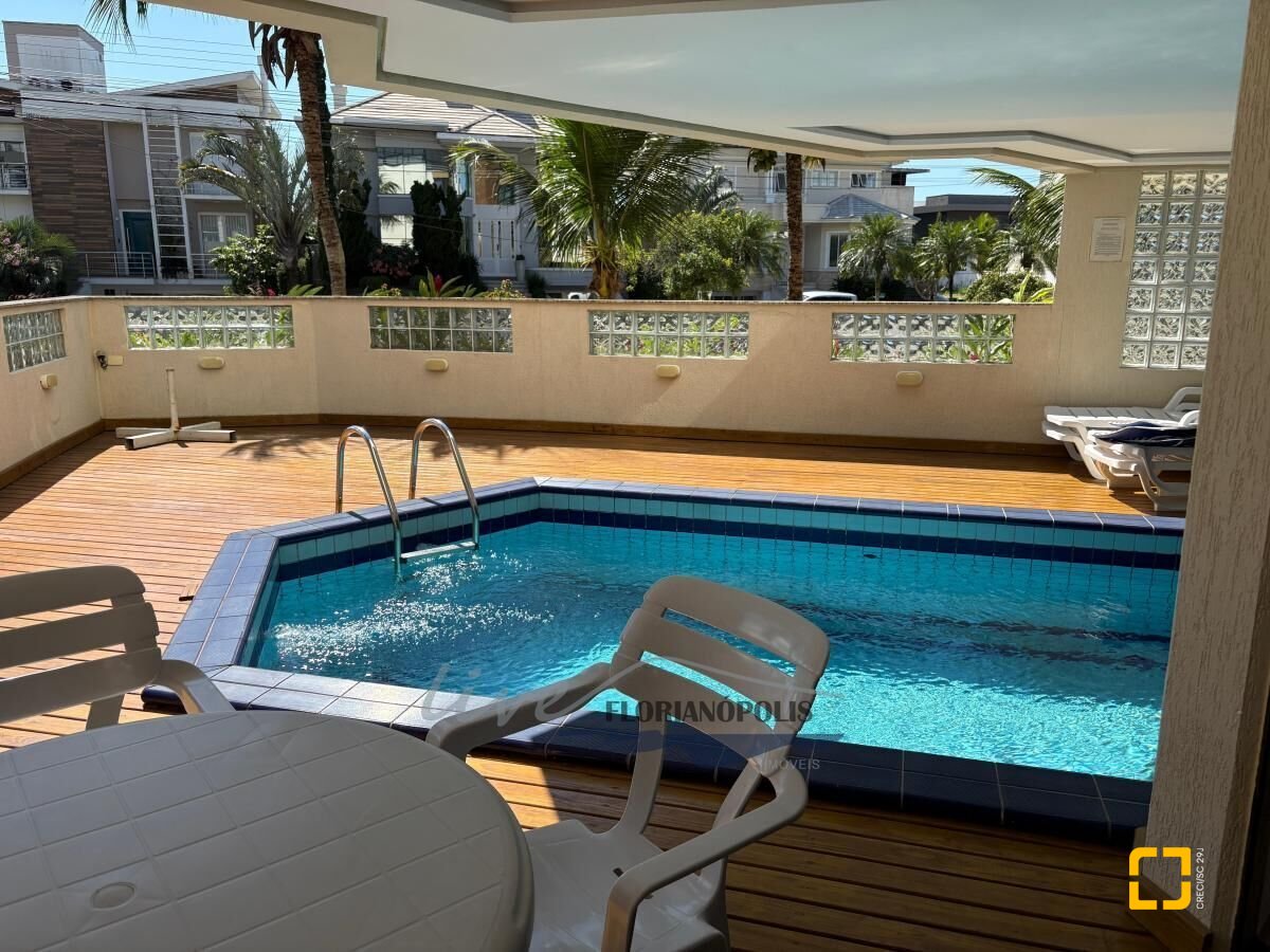 Apartamento com 128m², 6 quartos (sendo 3 suítes), 2 garagens, no bairro Jurerê Internacional em Florianópolis