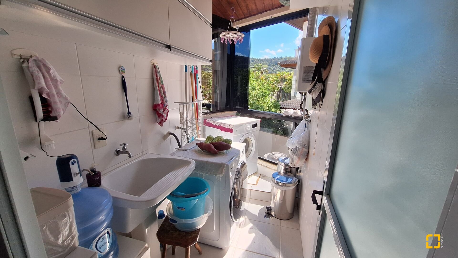 Apartamento com 128m², 6 quartos (sendo 3 suítes), 2 garagens, no bairro Jurerê Internacional em Florianópolis