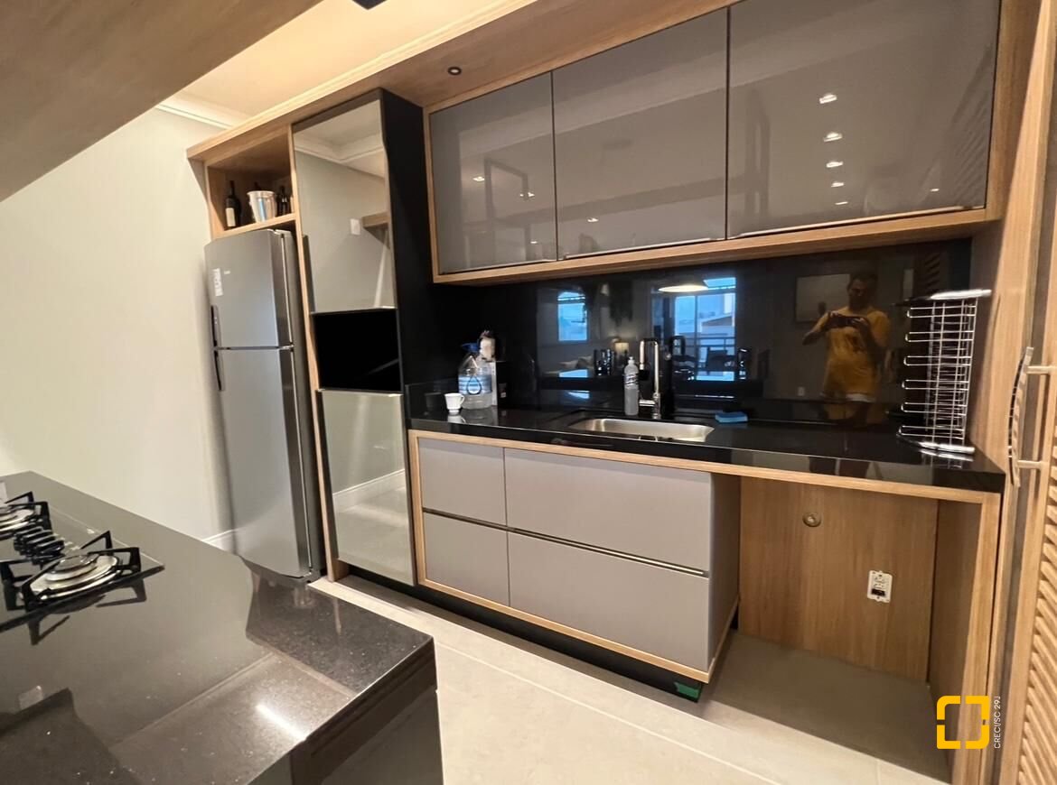 Apartamento com 115m², 5 quartos (sendo 2 suítes), 2 garagens, no bairro Jurerê Internacional em Florianópolis