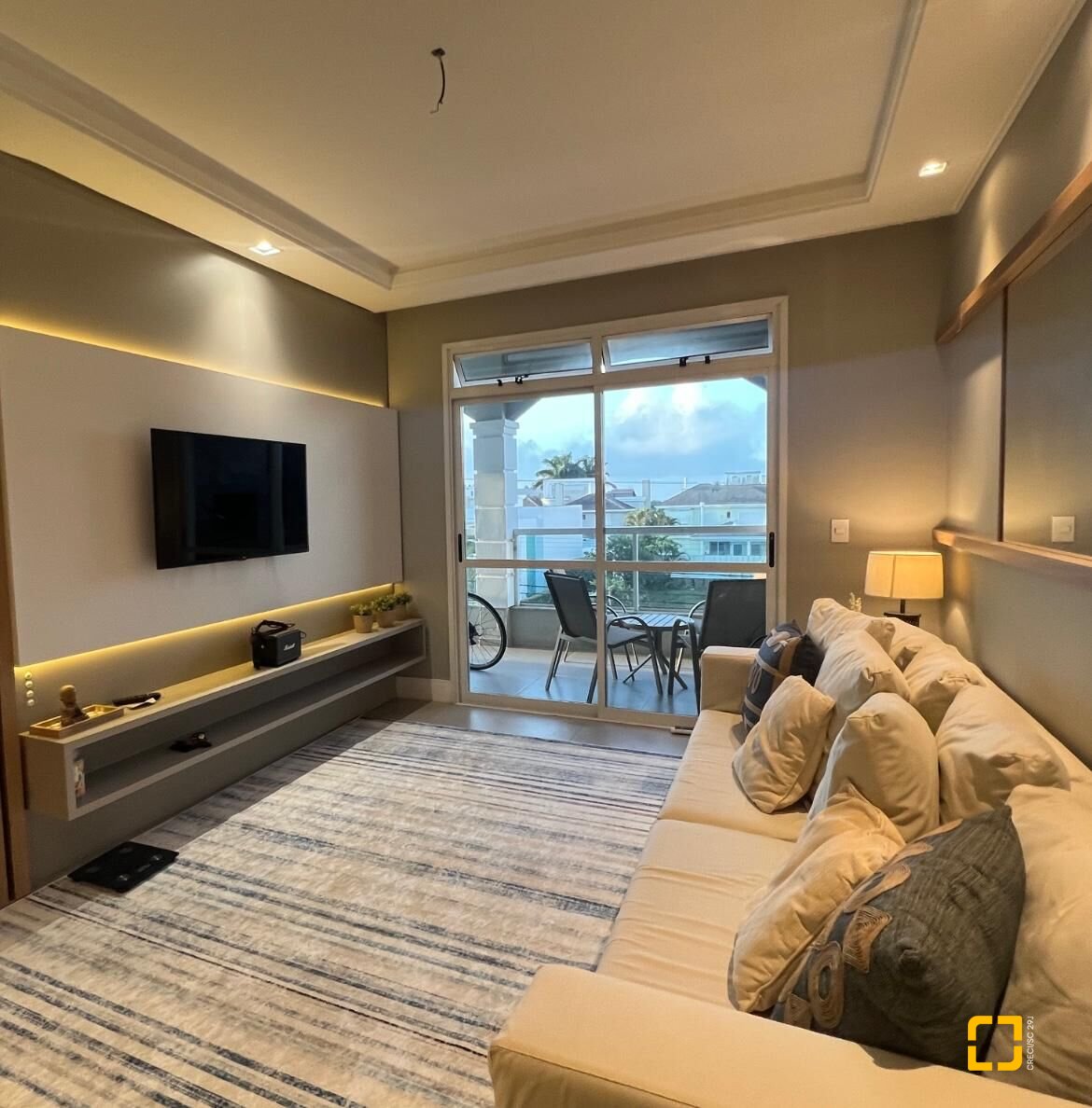 Apartamento com 115m², 5 quartos (sendo 2 suítes), 2 garagens, no bairro Jurerê Internacional em Florianópolis