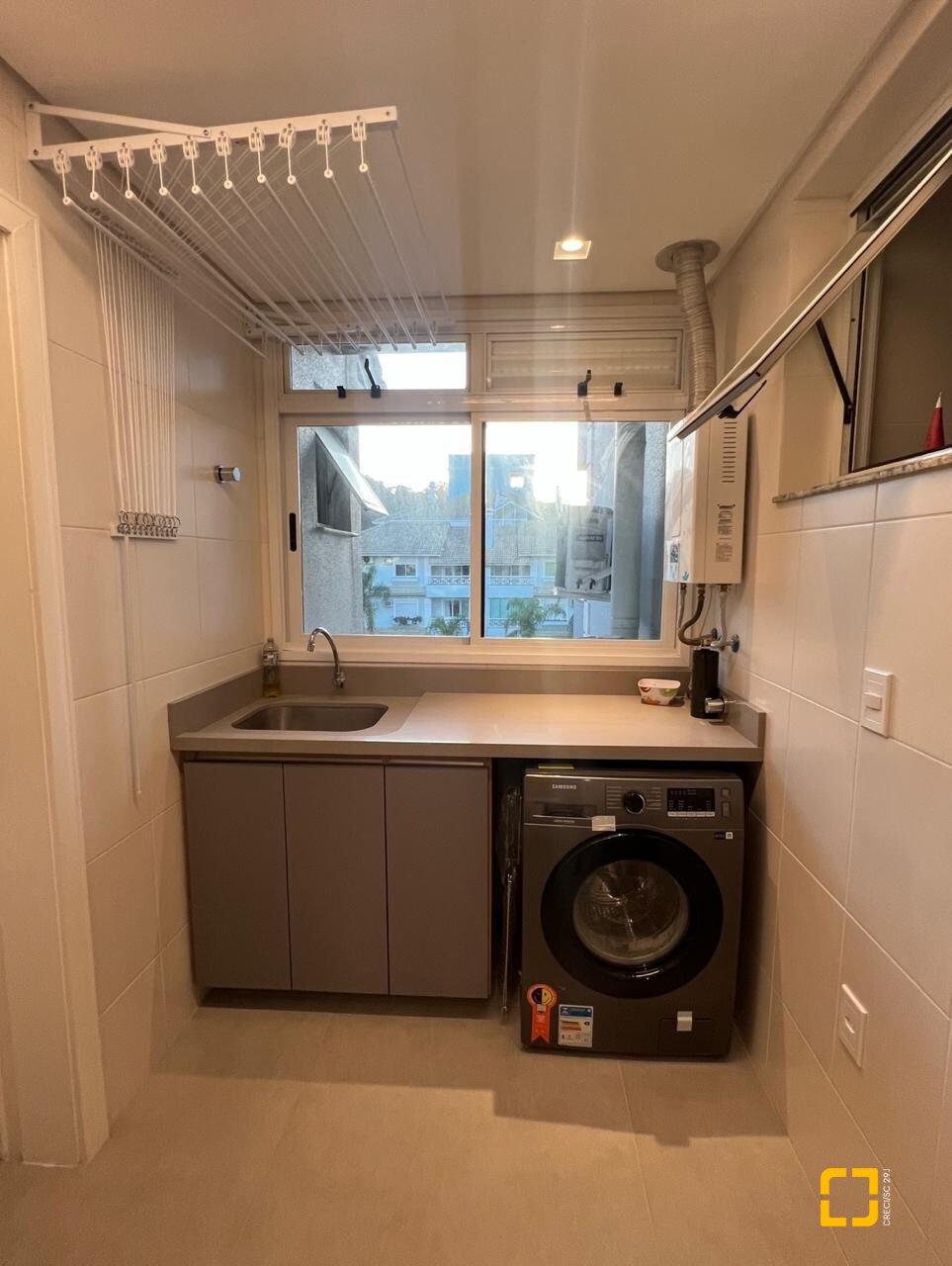 Apartamento com 115m², 5 quartos (sendo 2 suítes), 2 garagens, no bairro Jurerê Internacional em Florianópolis