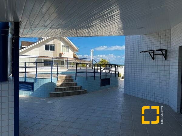 Cobertura com 330m², 3 quartos (sendo 3 suítes), 2 garagens, no bairro Jurerê Internacional em Florianópolis