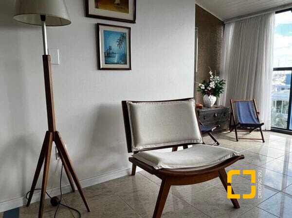 Cobertura com 330m², 3 quartos (sendo 3 suítes), 2 garagens, no bairro Jurerê Internacional em Florianópolis