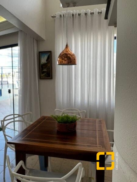 Cobertura com 330m², 3 quartos (sendo 3 suítes), 2 garagens, no bairro Jurerê Internacional em Florianópolis
