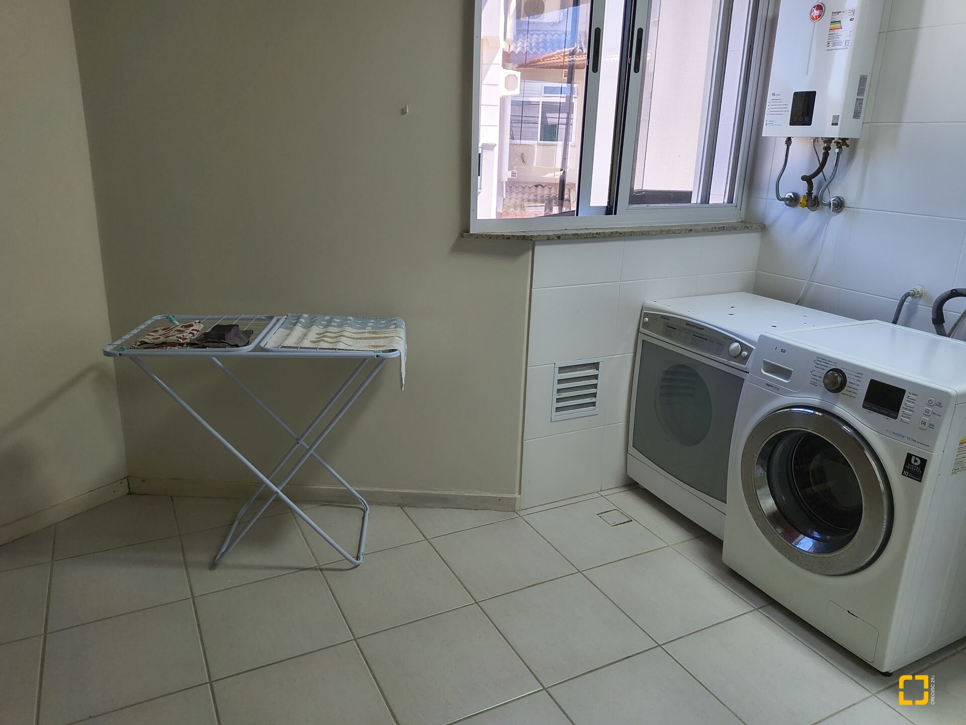 Apartamento com 139m², 5 quartos (sendo 2 suítes), 4 garagens, no bairro Jurerê Internacional em Florianópolis