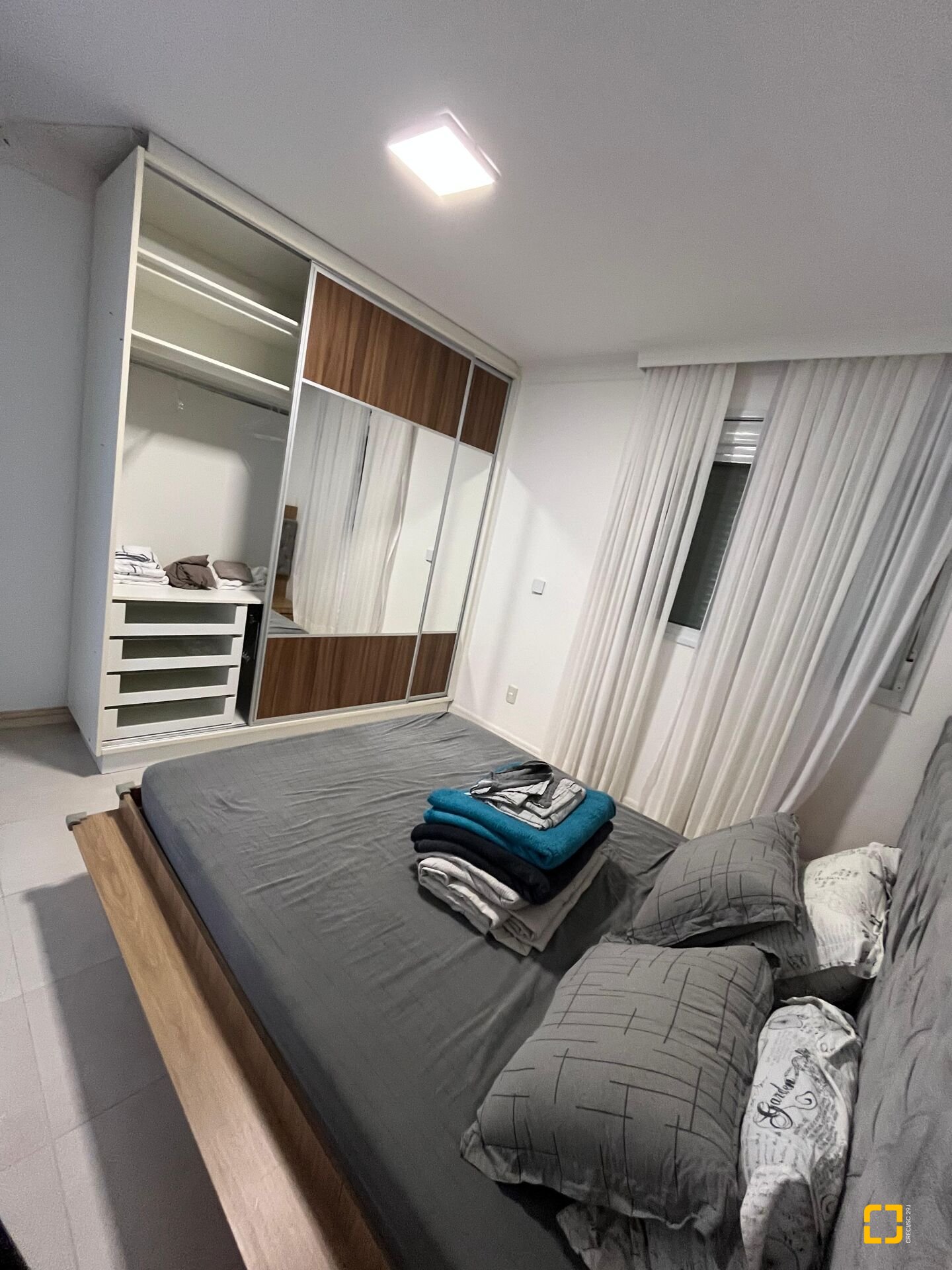 Apartamento com 105m², 6 quartos (sendo 3 suítes), 2 garagens, no bairro Jurerê Internacional em Florianópolis