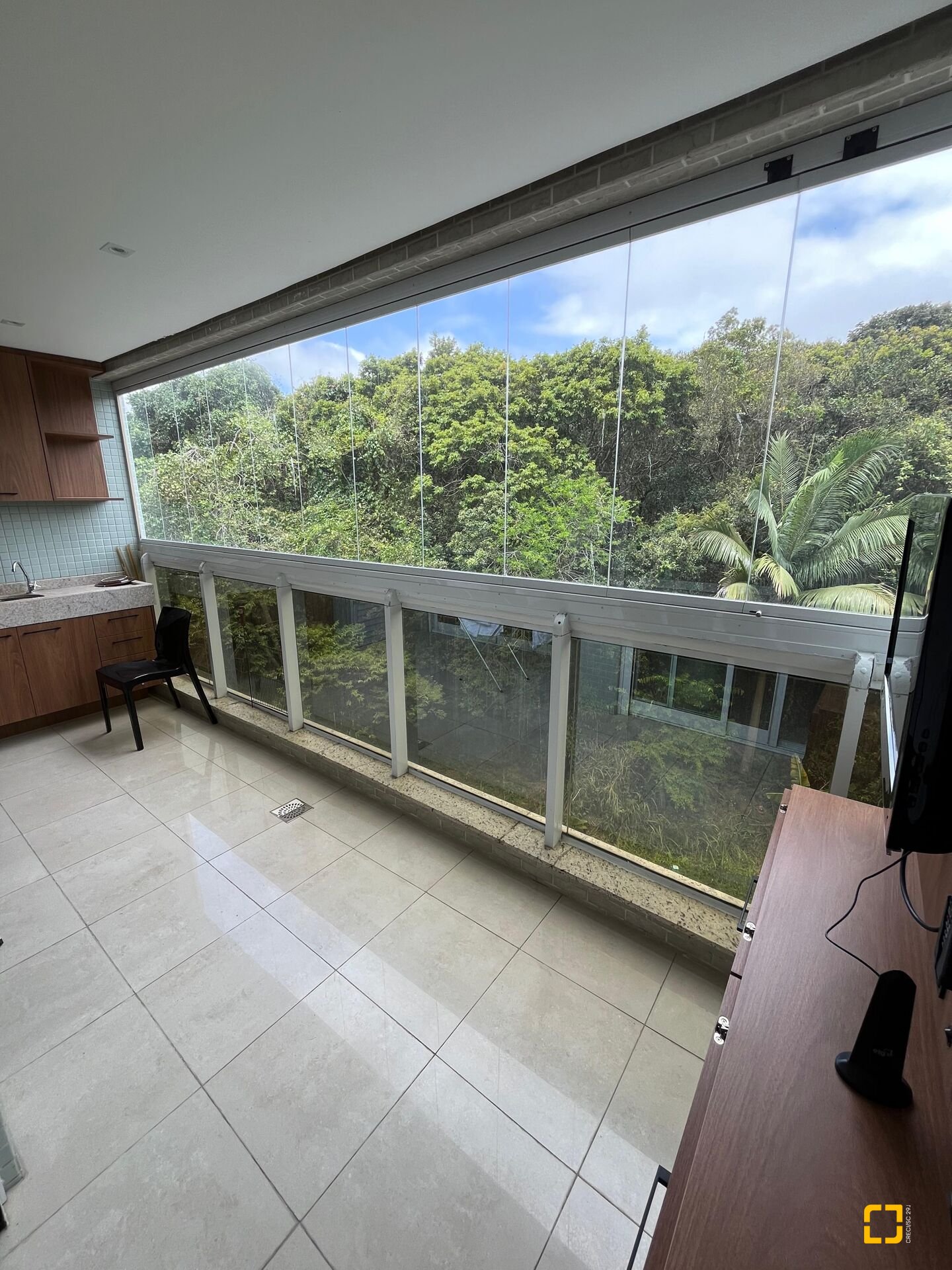 Apartamento com 105m², 6 quartos (sendo 3 suítes), 2 garagens, no bairro Jurerê Internacional em Florianópolis