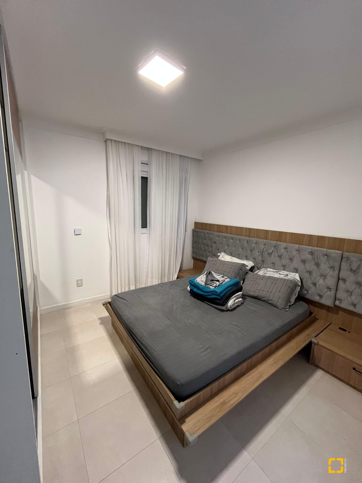 Apartamento com 105m², 6 quartos (sendo 3 suítes), 2 garagens, no bairro Jurerê Internacional em Florianópolis