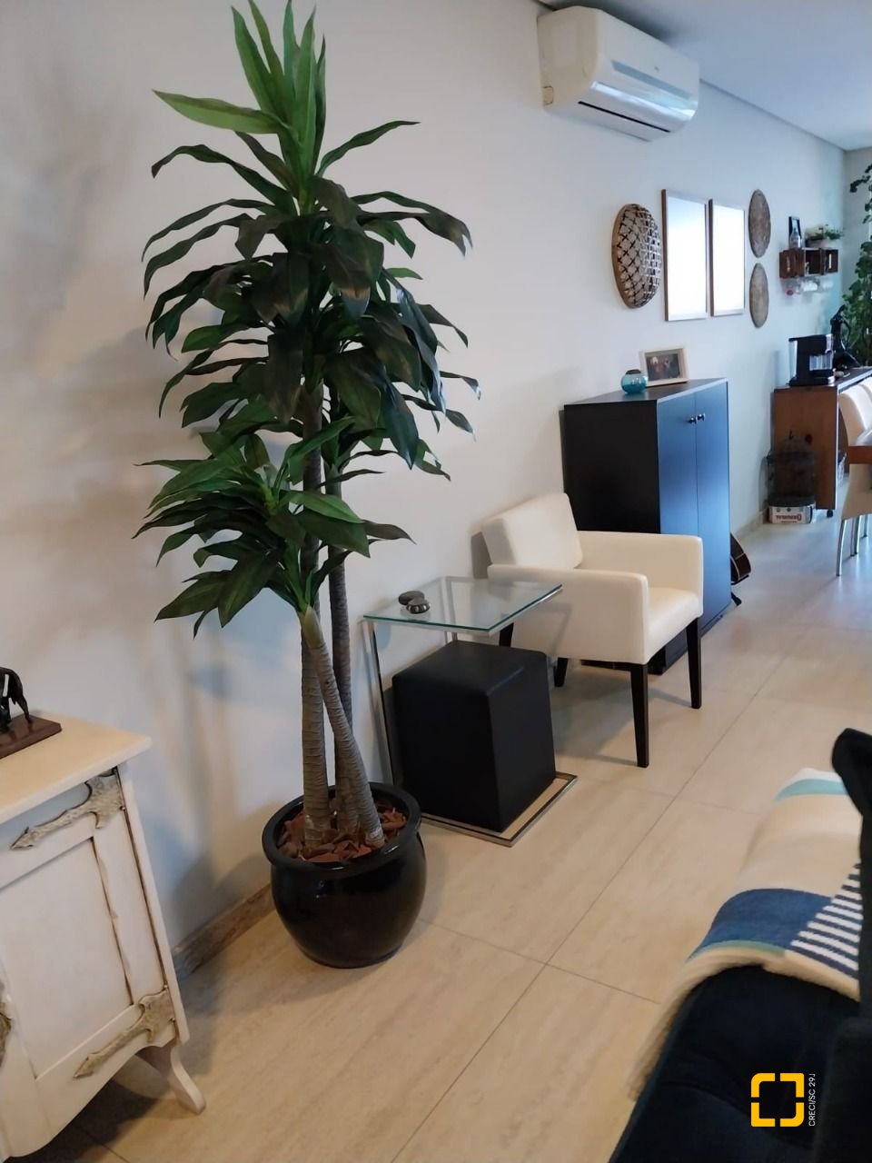 Casa com 173m², 7 quartos (sendo 3 suítes), 2 garagens, no bairro Cachoeira do Bom Jesus em Florianópolis