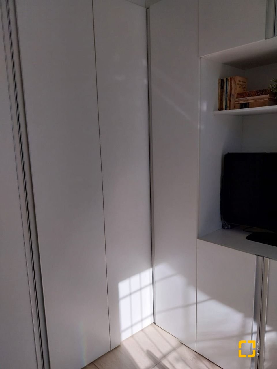 Casa com 173m², 7 quartos (sendo 3 suítes), 2 garagens, no bairro Cachoeira do Bom Jesus em Florianópolis