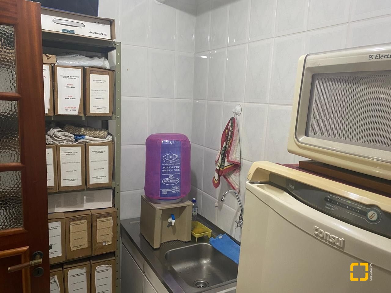 Sala com 58m², no bairro Centro em Florianópolis