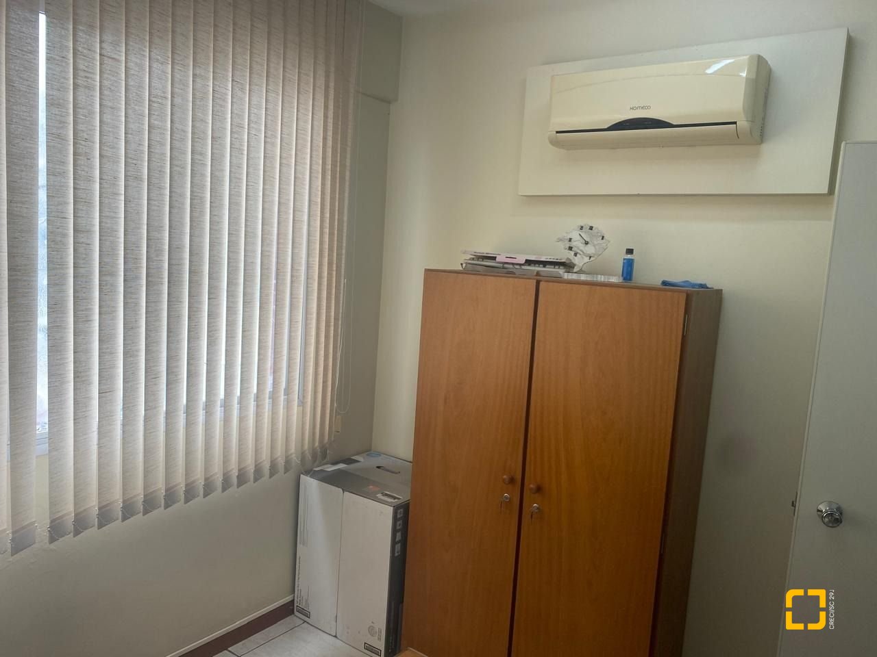 Sala com 58m², no bairro Centro em Florianópolis