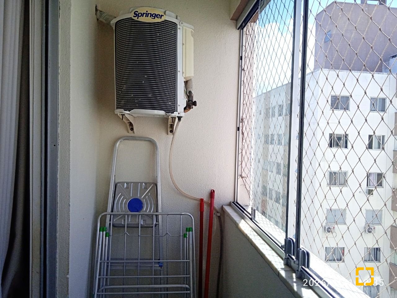 Apartamento com 55m², 2 quartos, 1 garagem, no bairro Campinas em São José