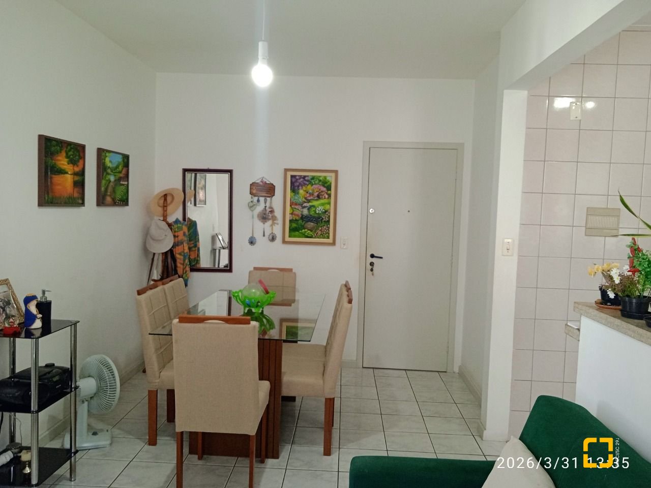 Apartamento com 55m², 2 quartos, 1 garagem, no bairro Campinas em São José