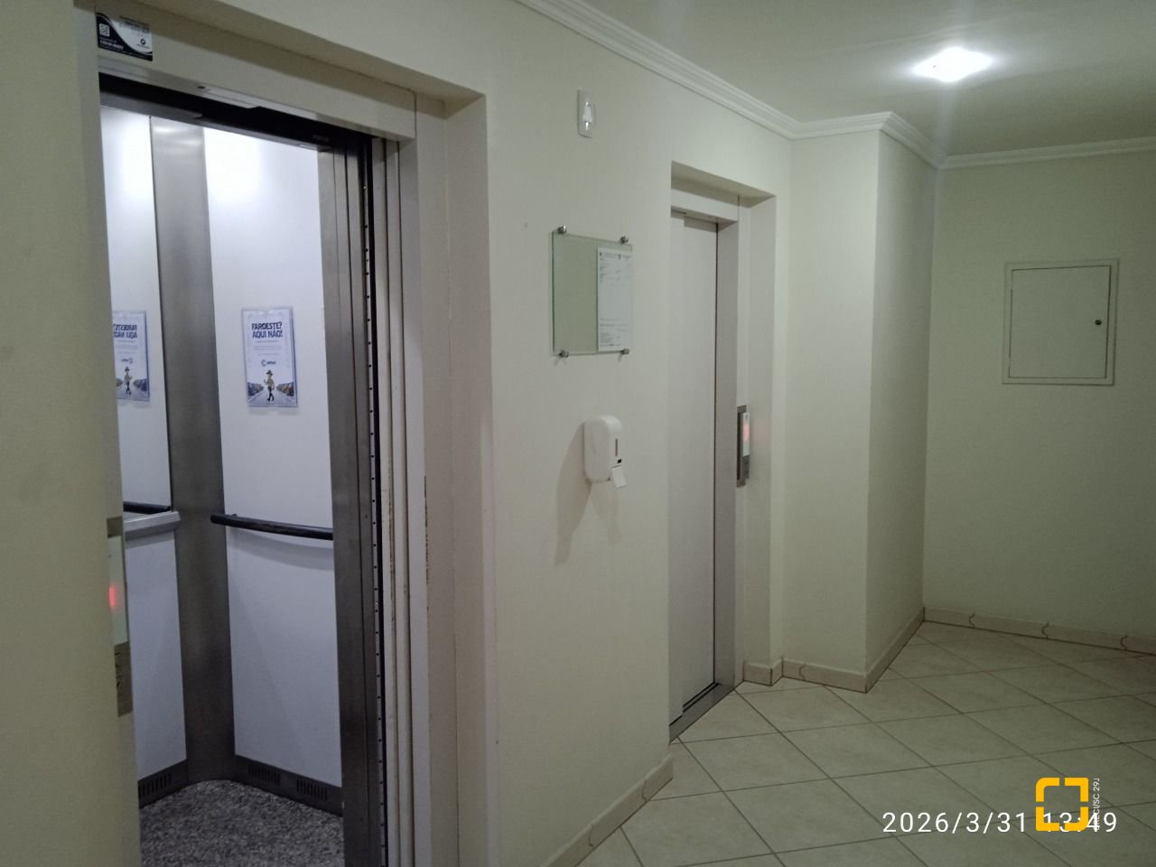 Apartamento com 55m², 2 quartos, 1 garagem, no bairro Campinas em São José