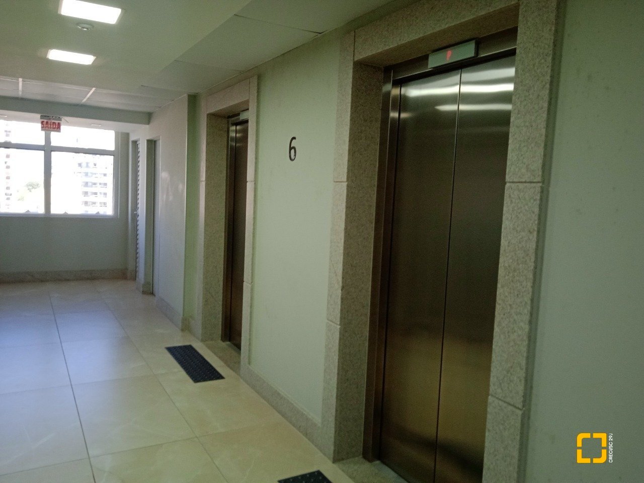 Sala com 33m², 1 garagem, no bairro Estreito em Florianópolis