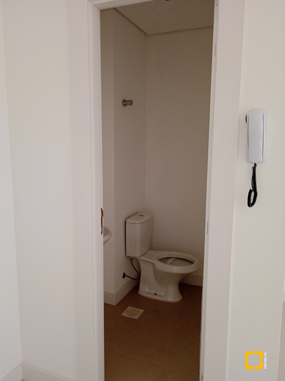Sala com 33m², 1 garagem, no bairro Estreito em Florianópolis