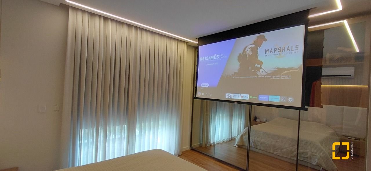 Casa com 236m², 4 quartos (sendo 3 suítes), 4 garagens, no bairro Jardim Anchieta em Florianópolis