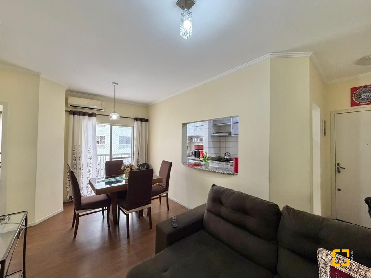 Apartamento com 58m², 2 quartos, 1 garagem, no bairro Estreito em Florianópolis
