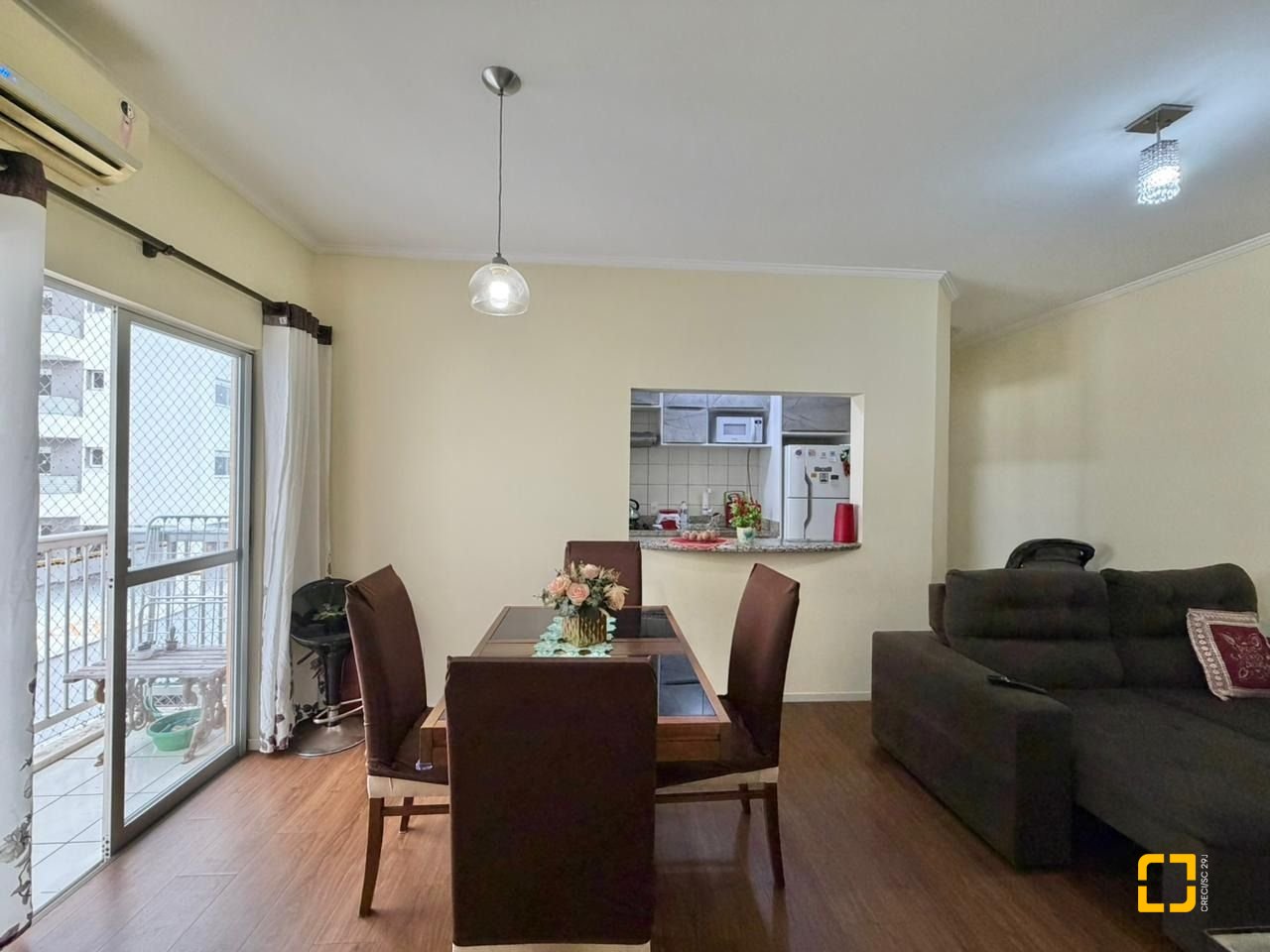 Apartamento com 58m², 2 quartos, 1 garagem, no bairro Estreito em Florianópolis