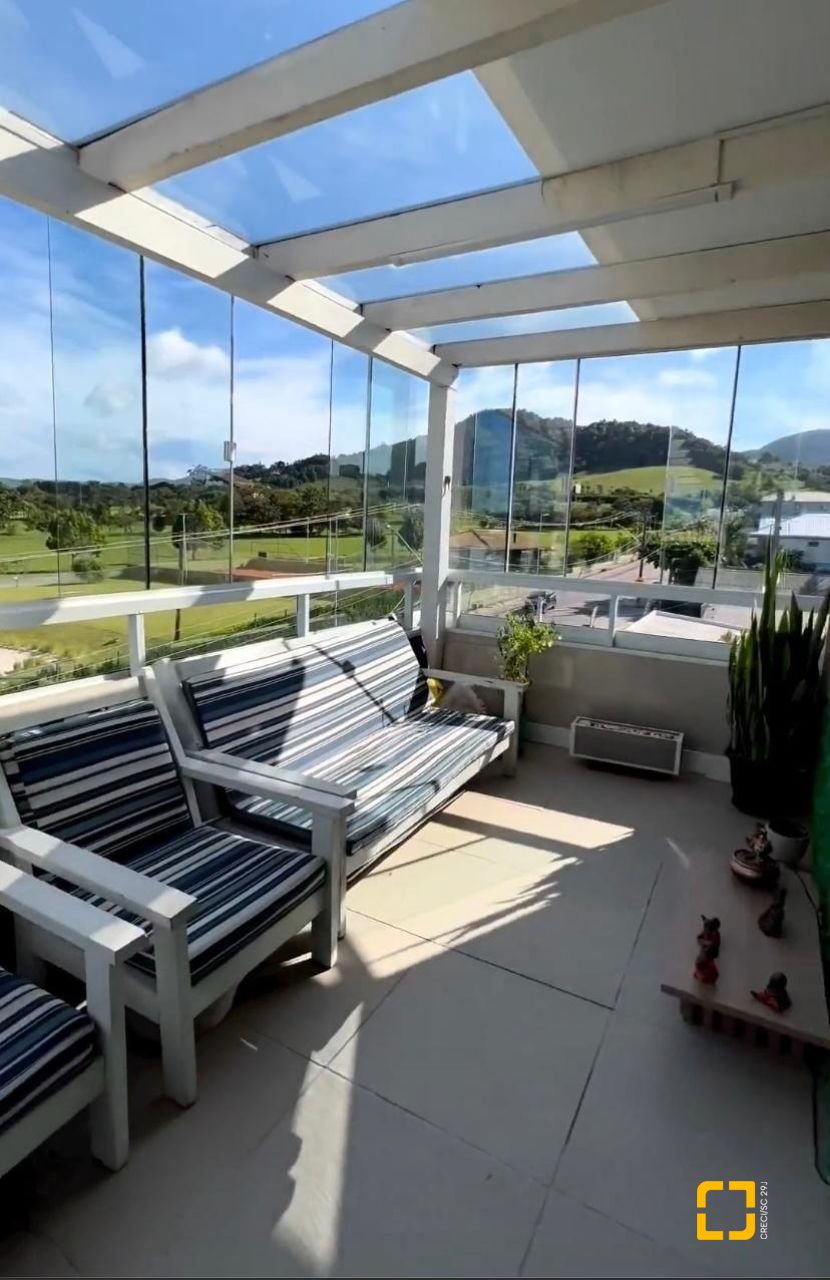 Cobertura com 155m², 4 quartos (sendo 1 suíte), 1 garagem, no bairro Ingleses em Florianópolis