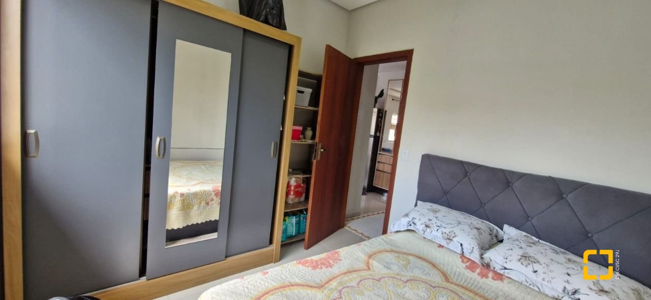 Casa com 70m², 2 quartos (sendo 1 suíte), 1 garagem, no bairro Ingleses do Rio Vermelho em Florianópolis