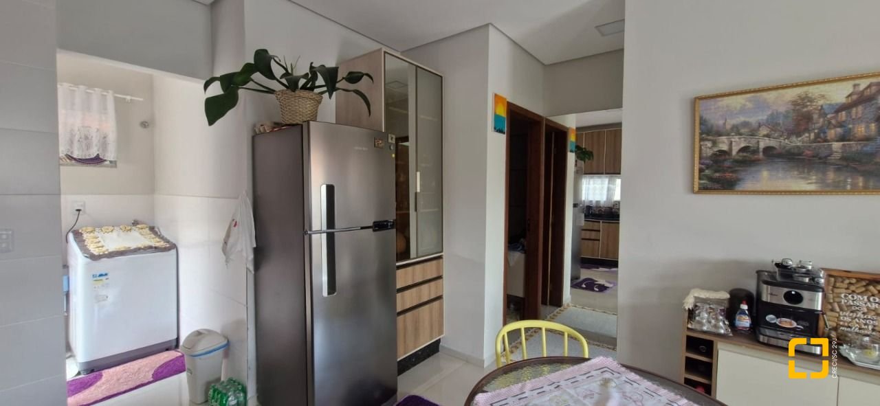Casa com 70m², 2 quartos (sendo 1 suíte), 1 garagem, no bairro Ingleses do Rio Vermelho em Florianópolis