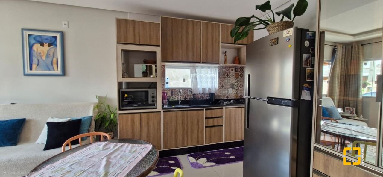 Casa com 70m², 2 quartos (sendo 1 suíte), 1 garagem, no bairro Ingleses do Rio Vermelho em Florianópolis