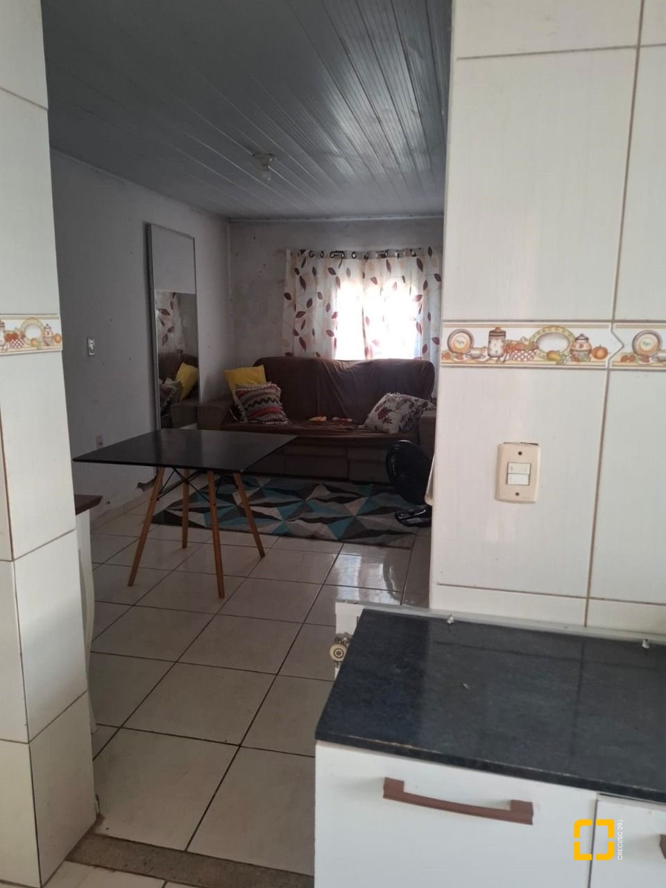 Casa com 103m², 2 quartos, 1 garagem, no bairro Campinas em São José