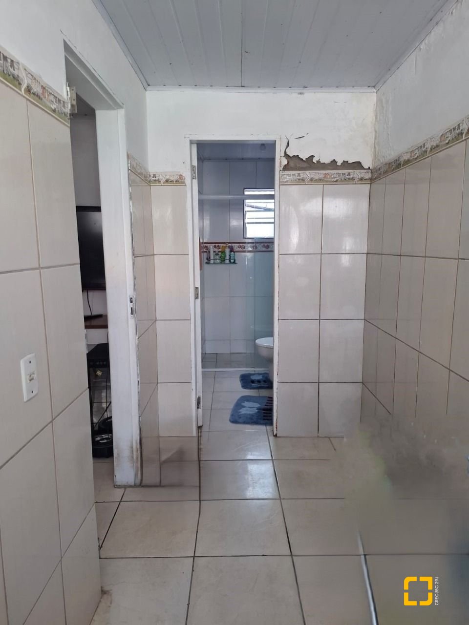 Casa com 103m², 2 quartos, 1 garagem, no bairro Campinas em São José