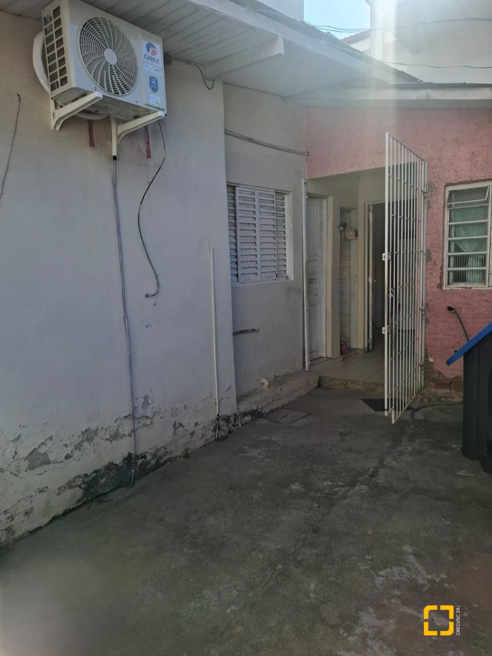 Casa com 103m², 2 quartos, 1 garagem, no bairro Campinas em São José