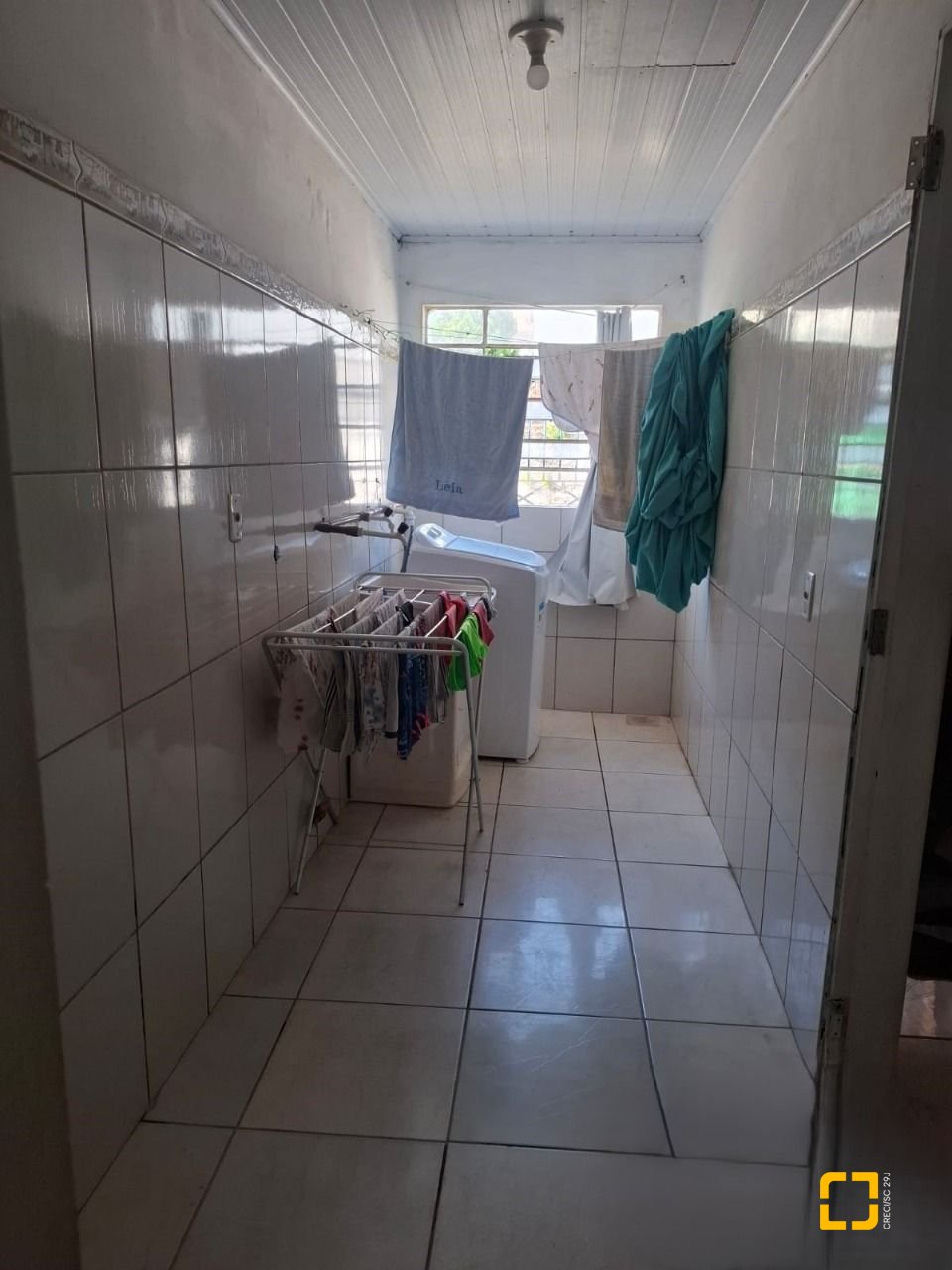 Casa com 103m², 2 quartos, 1 garagem, no bairro Campinas em São José