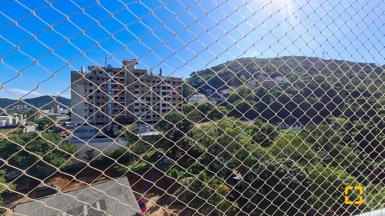 Apartamento com 71m², 3 quartos (sendo 1 suíte), 1 garagem, no bairro Saco Grande em Florianópolis