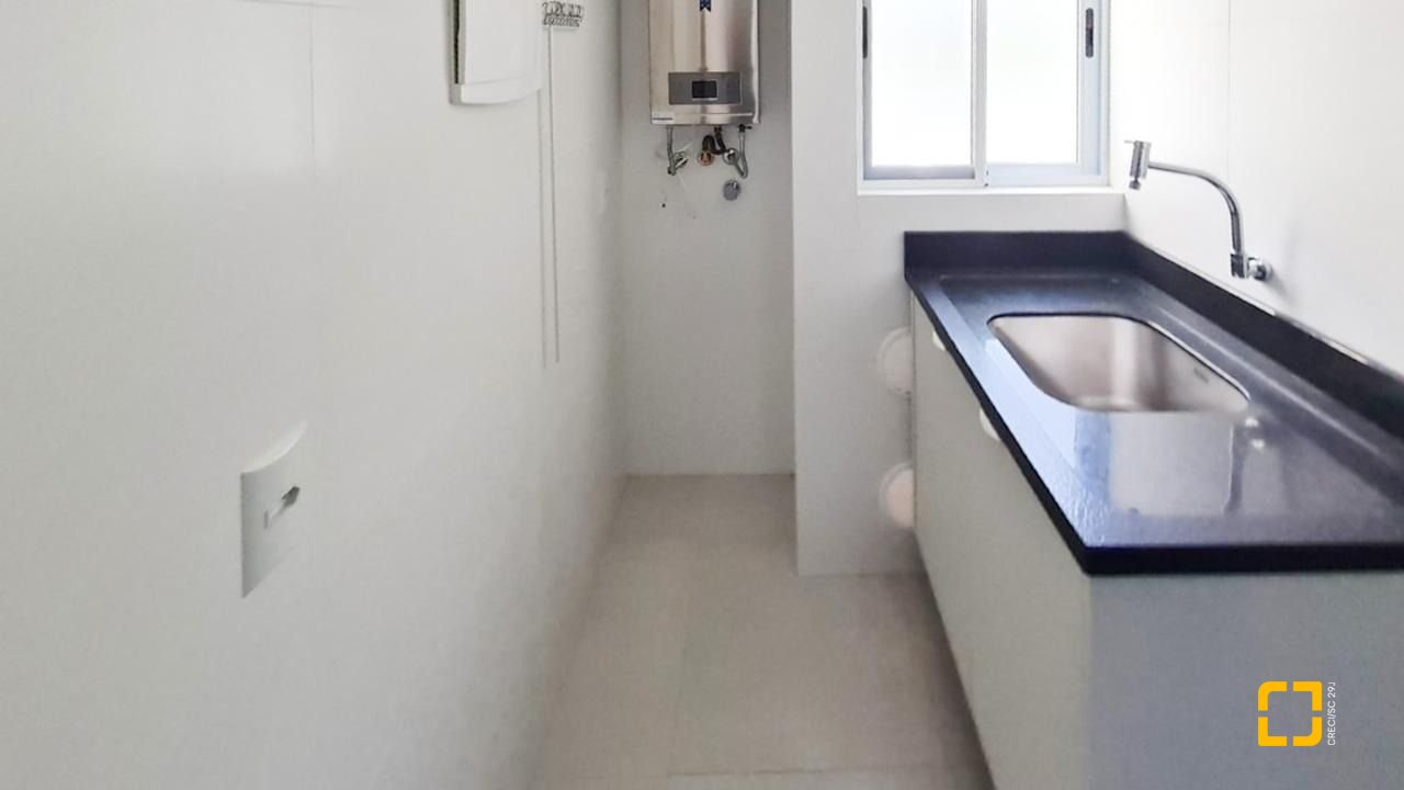 Apartamento com 71m², 3 quartos (sendo 1 suíte), 1 garagem, no bairro Saco Grande em Florianópolis