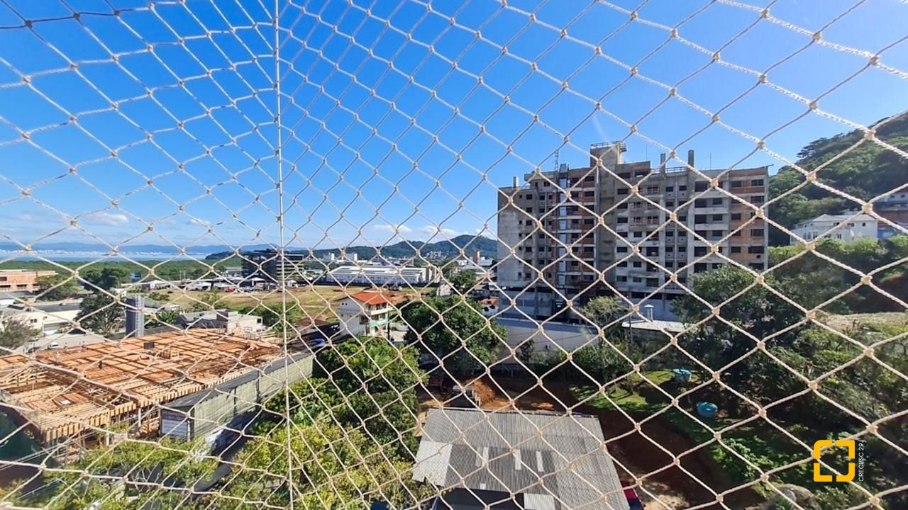Apartamento com 71m², 3 quartos (sendo 1 suíte), 1 garagem, no bairro Saco Grande em Florianópolis